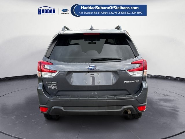 Used 2021 Subaru Forester Premium AWD/4WD image 4