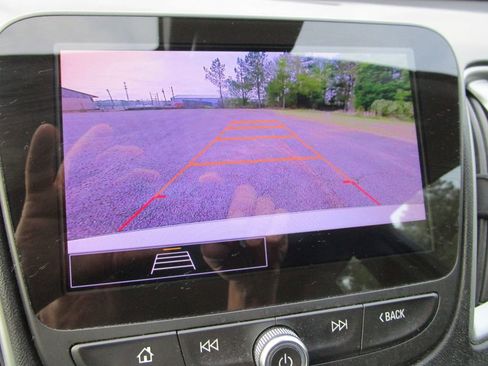 Used 2024 Chevrolet Malibu LS FWD image 35