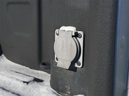 Used 2022 Chevrolet Silverado 1500 Custom Trail Boss w/ Safety Confidence Package image 10