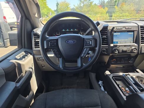 Used 2018 Ford F150 XL w/ Equipment Group 101A Mid AWD/4WD image 7