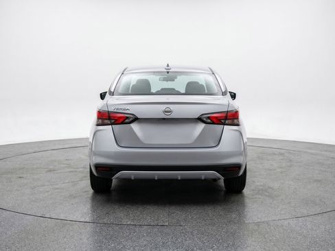 Used 2025 Nissan Versa SV image 7