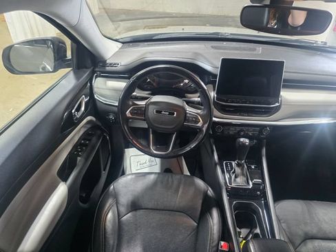 Used 2022 Jeep Compass Limited AWD/4WD image 12