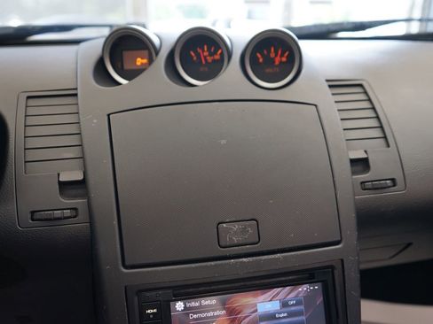 Used 2004 Nissan 350Z Touring RWD image 35
