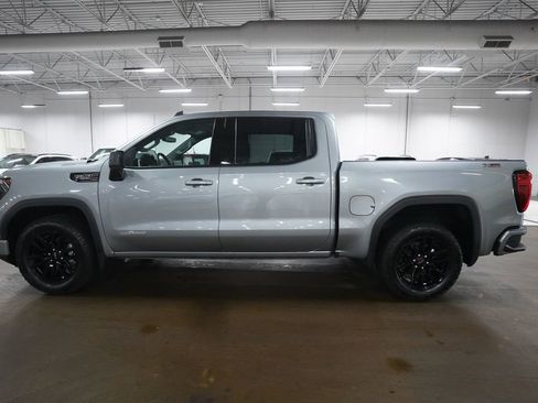 Used 2025 GMC Sierra 1500 Elevation w/ Preferred Package AWD/4WD image 23