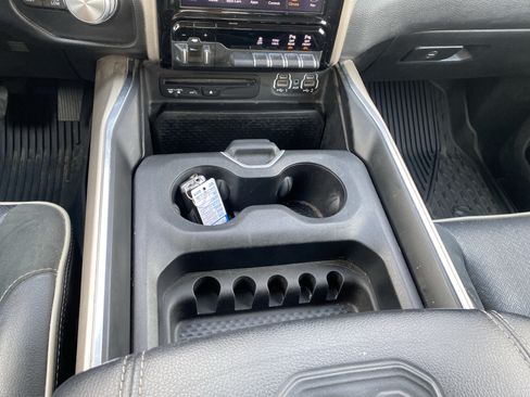 Used 2019 RAM 1500 Laramie AWD/4WD image 22