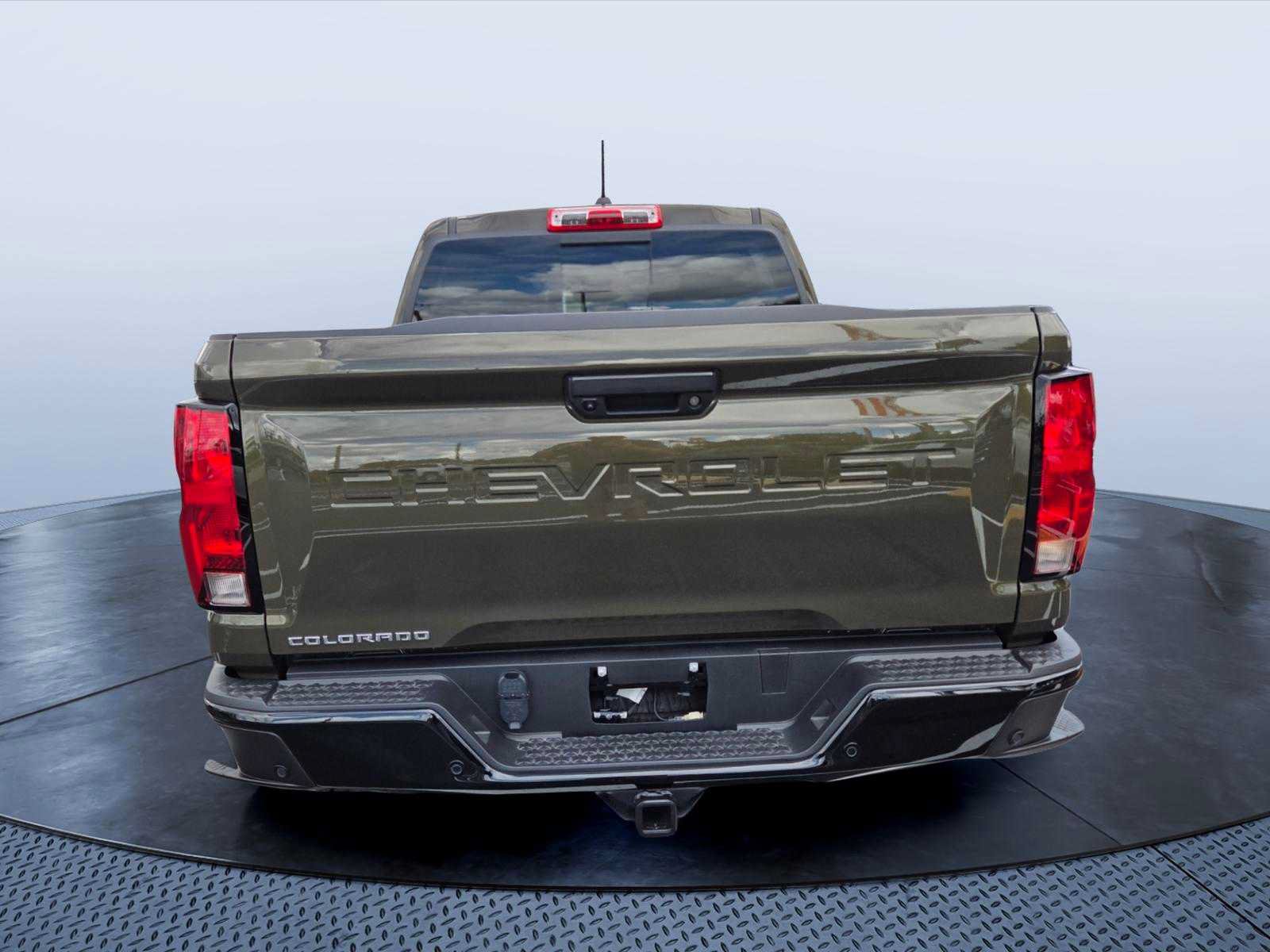 Used 2024 Chevrolet Colorado Trail Boss AWD/4WD image 4
