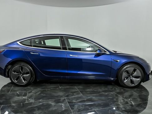 Used 2020 Tesla Model 3 Standard Range Plus RWD image 10