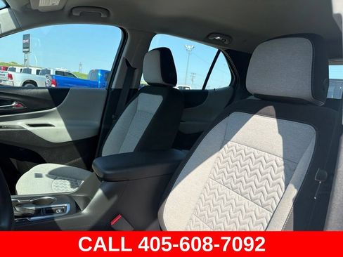 Used 2023 Chevrolet Equinox LS w/ Driver Confidence II Package AWD/4WD image 17