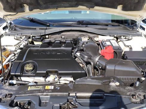 Used 2011 Lincoln MKZ w/ 102A Rapid Spec Order Code FWD image 15