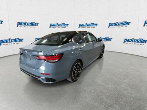 Used 2024 Nissan Sentra SR w/ SR Premium Package FWD image 11