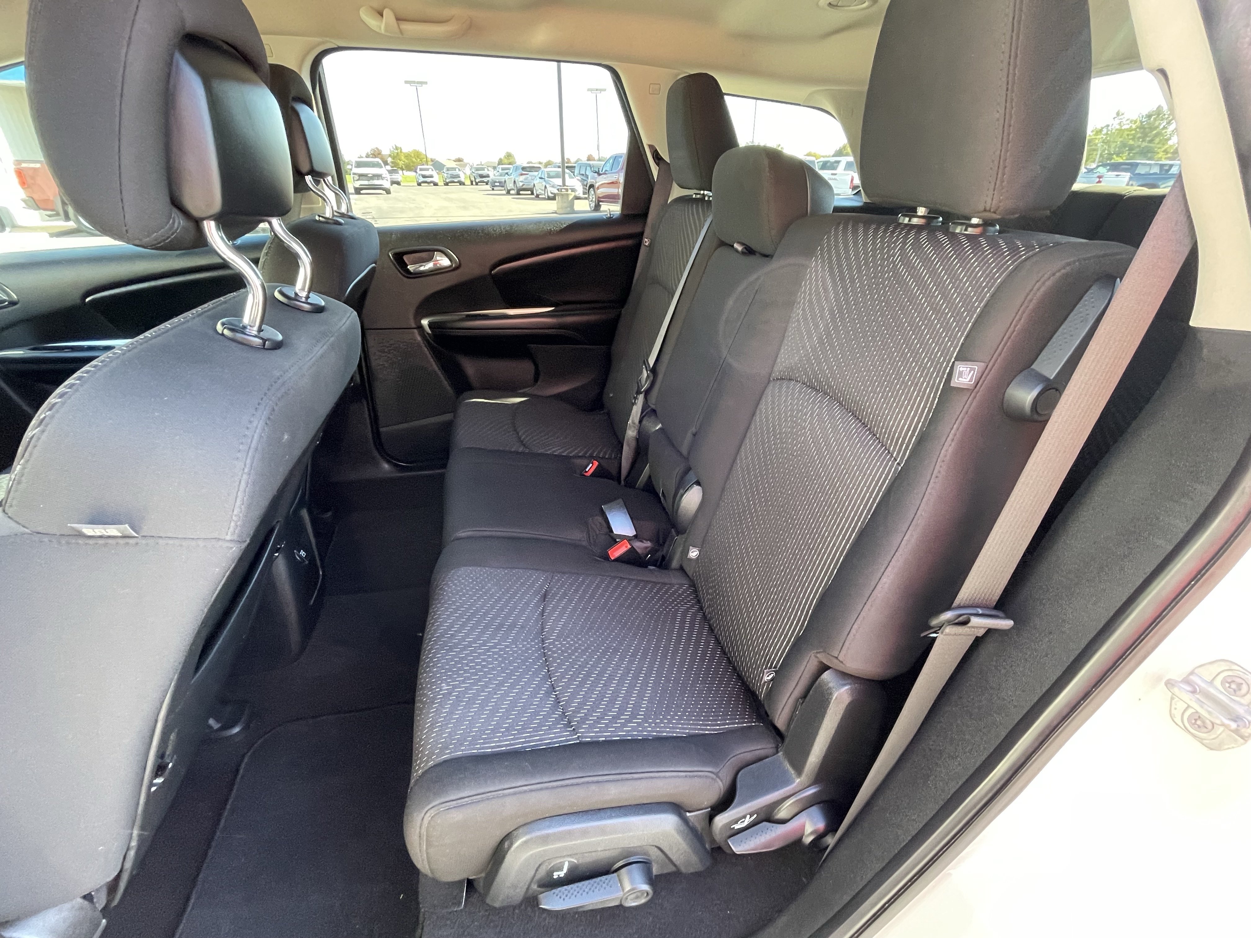 Used 2020 Dodge Journey SE w/ SE Popular Equipment Group FWD image 14