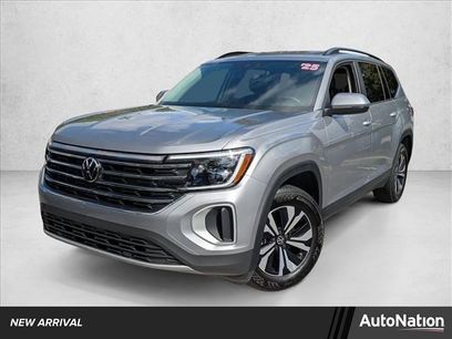 Used 2025 Volkswagen Atlas SE