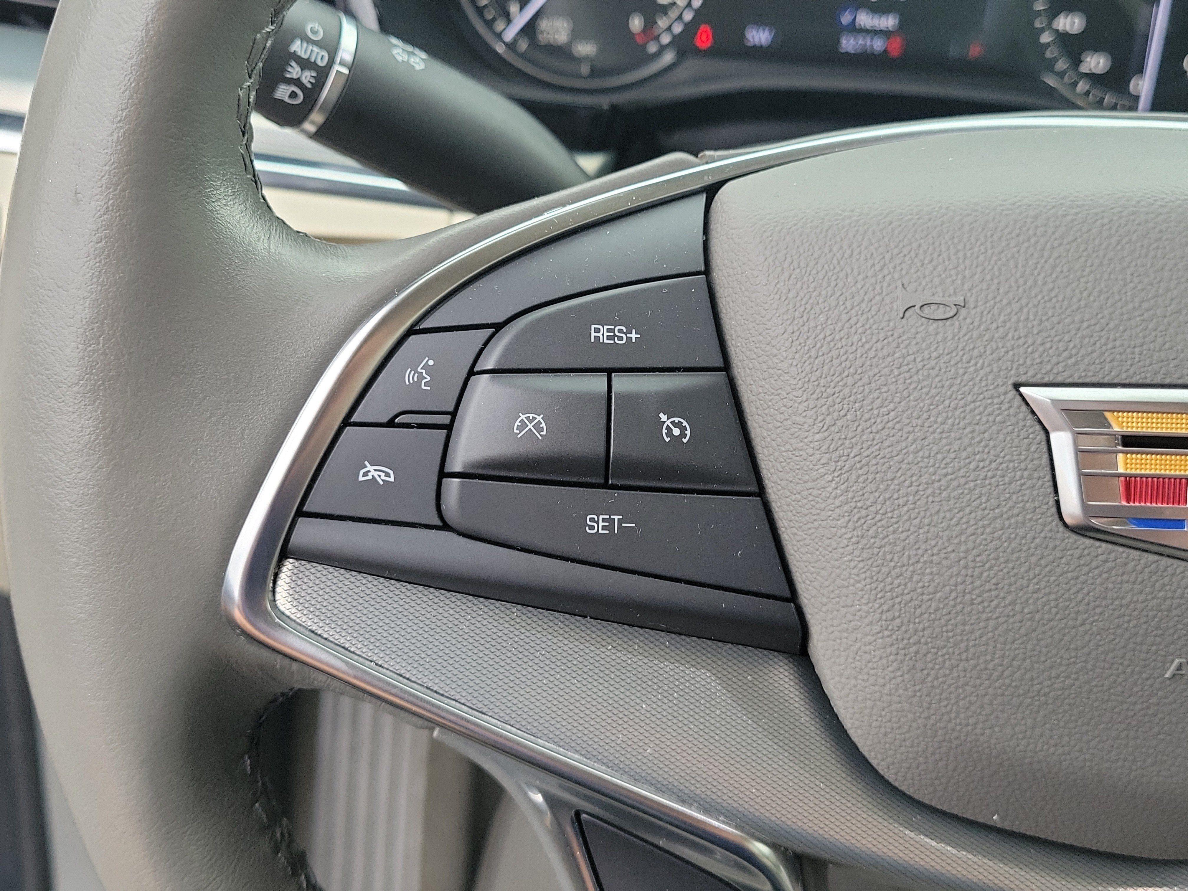 Used 2021 Cadillac XT5 Premium Luxury FWD image 24