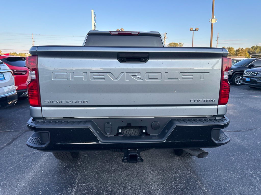 New 2026 Chevrolet Silverado 2500 Custom AWD/4WD image 4
