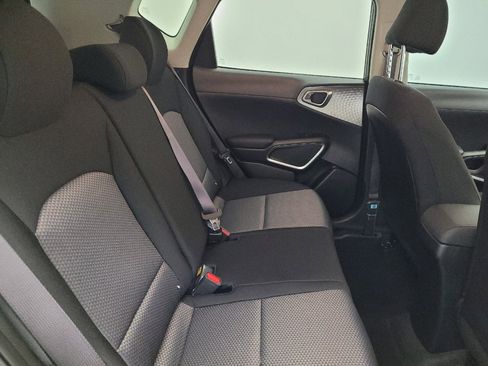 Used 2025 Kia Soul LX image 19
