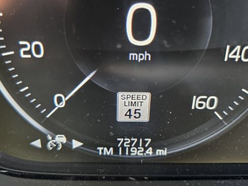 Used 2020 Volvo XC90 T6 Momentum AWD/4WD image 22