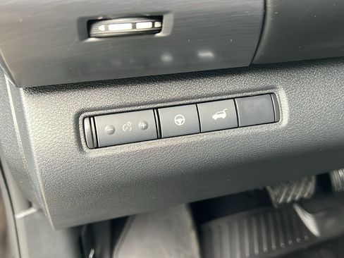 Used 2025 Nissan Pathfinder Rock Creek AWD/4WD image 29