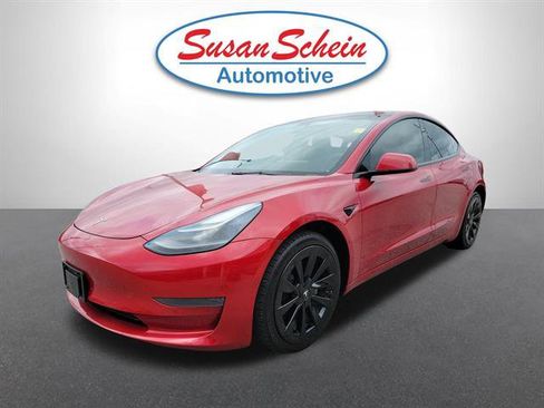 Used 2022 Tesla Model 3 Base image 1