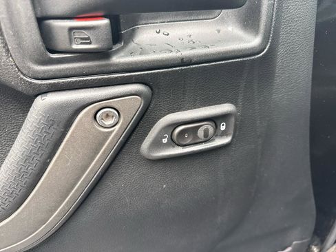 Used 2017 Jeep Wrangler Unlimited Sport w/ Quick Order Package 24S image 17