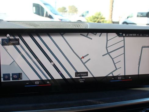 Used 2023 BMW X7 xDrive40i w/ M Sport Package image 33