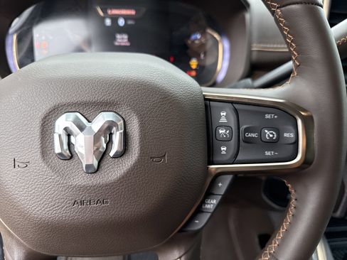 New 2025 RAM 2500 Limited image 30