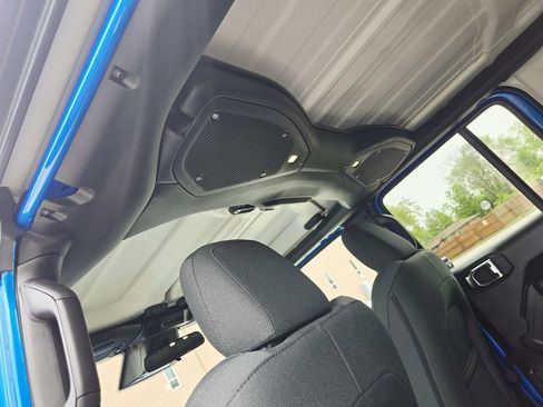 Certified 2025 Jeep Wrangler Sport S image 13