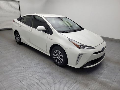 Used 2020 Toyota Prius LE AWD/4WD image 11