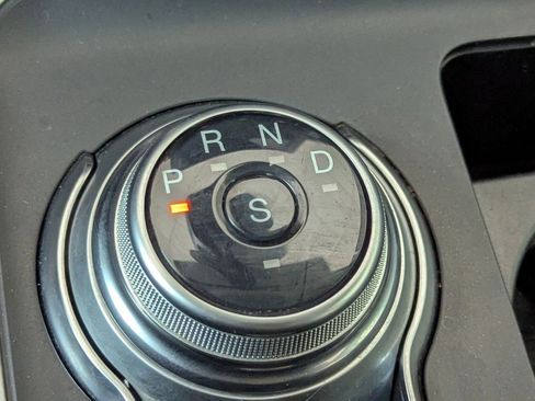 Certified 2022 Ford Edge SE w/ Black Appearance Package image 17