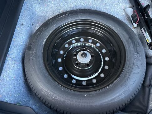 Used 2023 Honda CR-V EX-L image 30