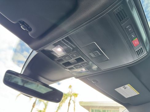 Certified 2024 Volkswagen Tiguan SE R-Line image 32