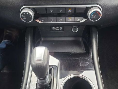 Used 2023 Nissan Altima 2.5 SV FWD image 27