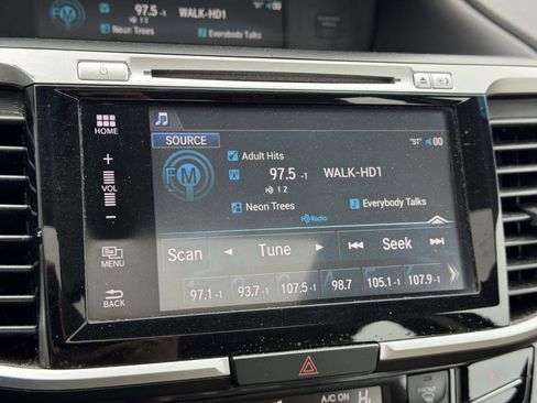 Used 2017 Honda Accord EX-L image 27