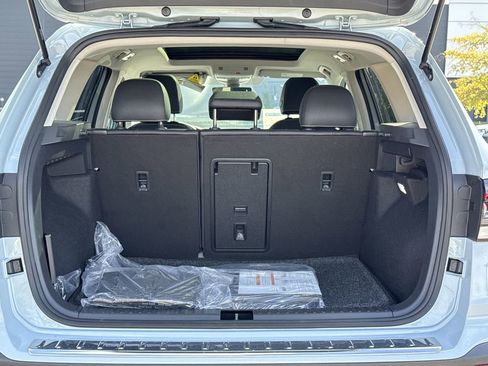 New 2026 Volkswagen Taos SEL AWD/4WD image 16