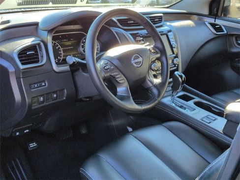 Used 2024 Nissan Murano SV w/ SV Midnight Edition Package image 9