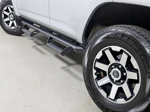 Used 2021 Toyota 4Runner TRD Off-Road Premium w/ Moonroof Package AWD/4WD image 12