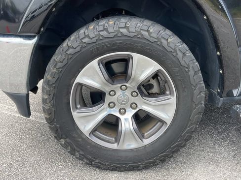 Used 2020 RAM 1500 Laramie AWD/4WD image 8