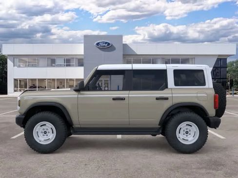 New 2026 Ford Bronco Heritage Edition AWD/4WD image 3