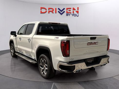 New 2026 GMC Sierra 1500 SLT w/ SLT Premium Plus Package AWD/4WD image 3