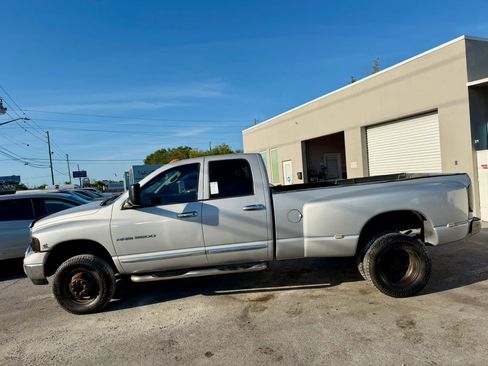 Used 2005 Dodge Ram 3500 Truck SLT image 2
