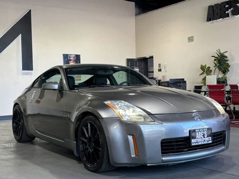 Used 2003 Nissan 350Z Touring RWD image 3