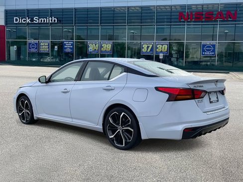 Used 2023 Nissan Altima 2.5 SR image 4