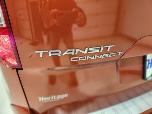 Used 2022 Ford Transit Connect Titanium w/ Trailer Tow Package image 33