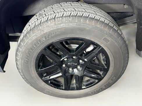 Used 2021 Chevrolet Silverado 1500 Custom w/ Rally Edition image 11