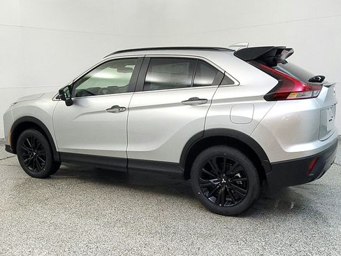 Used 2025 Mitsubishi Eclipse Cross AWD image 3