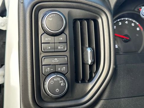 Used 2022 Chevrolet Silverado 1500 Custom image 25