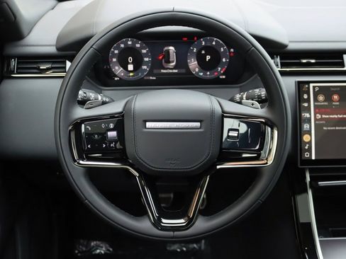 Used 2026 Land Rover Range Rover Velar Dynamic SE image 17