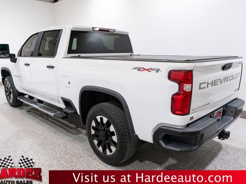 Used 2020 Chevrolet Silverado 2500 Custom w/ Custom Value Package AWD/4WD image 3