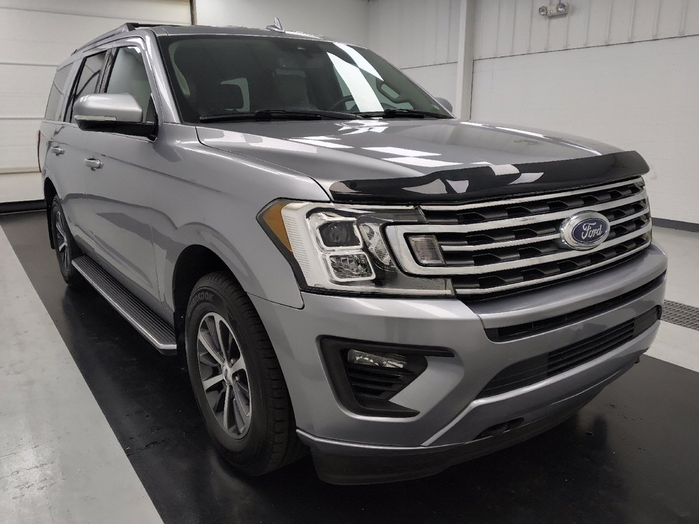 Used 2020 Ford Expedition XLT w/ Equipment Group 202A AWD/4WD image 13