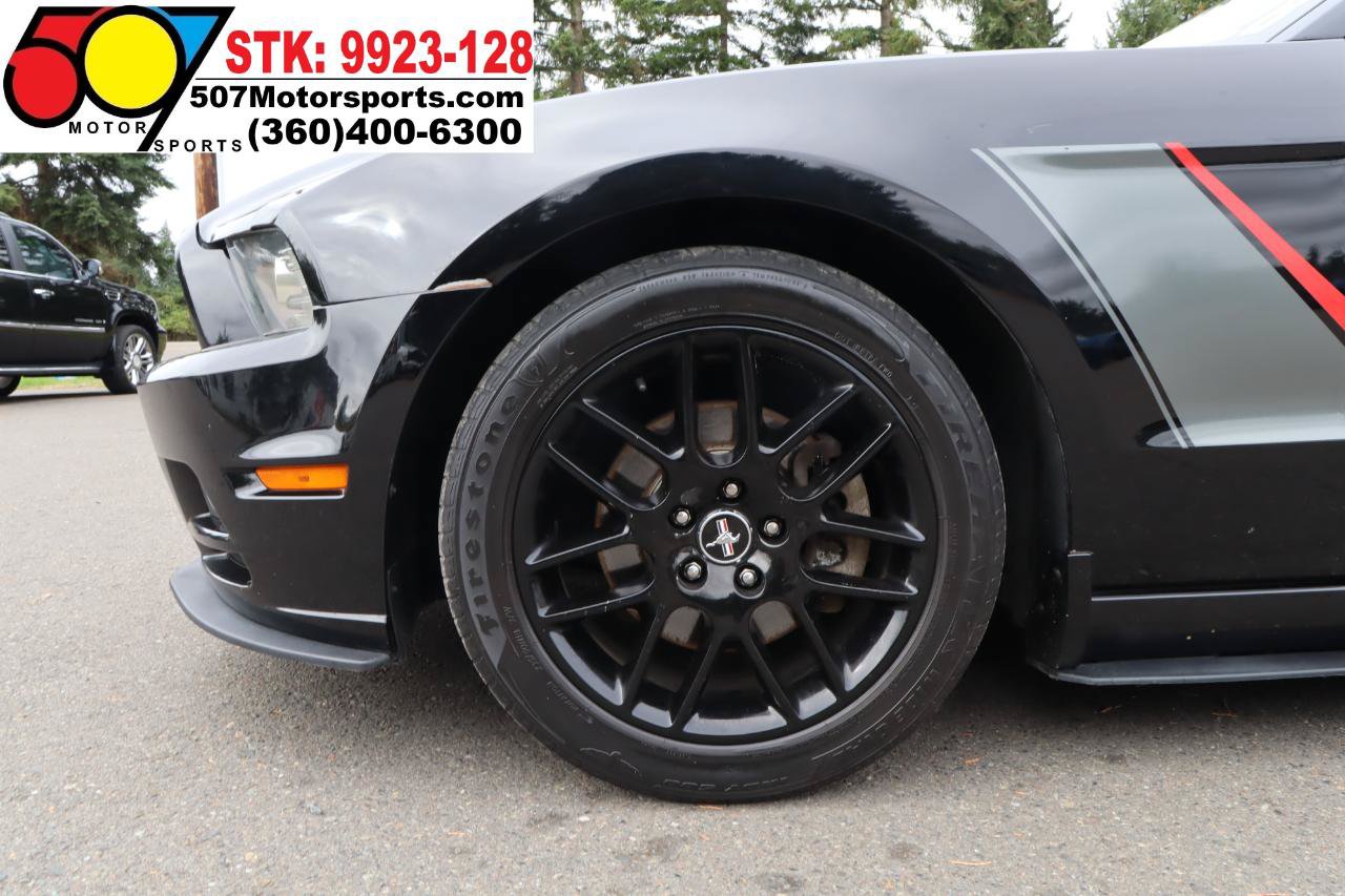 Used 2014 Ford Mustang Premium RWD image 22
