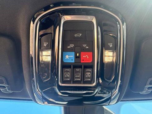 Used 2024 Jeep Grand Cherokee L Summit w/ High Altitude Package AWD/4WD image 49